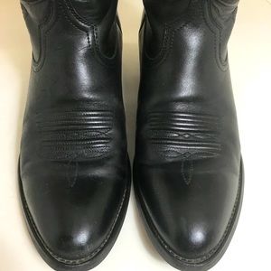Ariat cowboy boots